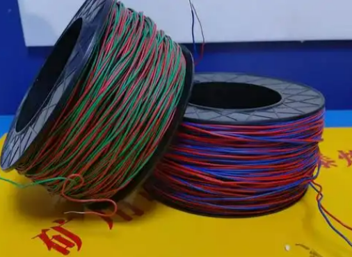 凯里放炮线的主要材质有哪些？不同材质的适用场景有何区别？